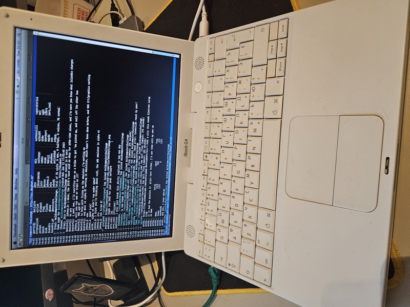 ibook g4 with terminal running
