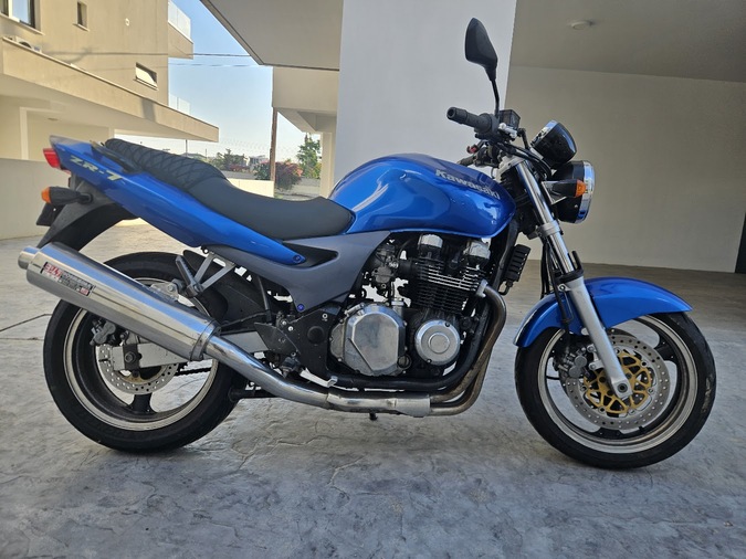 1999 Kawasaki ZR-7 after pic, 116kb